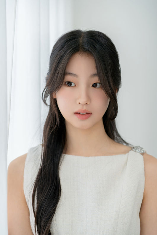ladywxtch's tweet photo. "i'm incredibly grateful to hear that (people saying she looks like dami). i'd also really love the chance to act with kim dami sunbaenim. she's such an amazing actress and i truly hope i get to meet and work with her someday." - seo sumin

https://t.co/05cqYPfVnD https://t.co/82333vNzO7