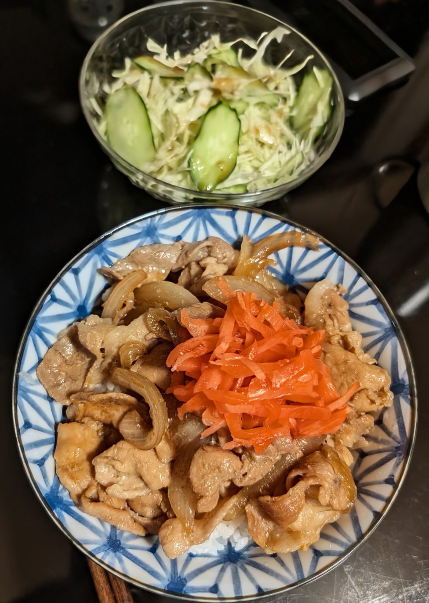 Sally___666's tweet photo. 豚丼🥢✨𓃟⋆⋆𓂃𓈒𓏸⋆⸜♱⸝‍⋆ https://t.co/OMV4hqnu2v
