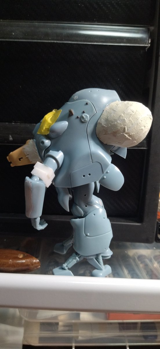 mH7QDHkwQMapUDI's tweet photo. #ロボットバトルⅤ #robotbattle
#mk44
#ホワイトナイト #WhiteKnight

エポキシパテを芯に、ポリパテもりもり

後ろ重い
部屋パテ臭い

この作業が続きますのでまたいつか🖐

#maschinenkrieger
#マシーネンクリーガー https://t.co/AzUr43gnFC
