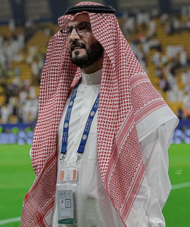 K_hfc22's tweet photo. موضوع دارج بالتايم من فترة ، وجب اني اتكلم فيه 

التقليل والنكران لـ فهد بن نافل وفهد المفرج أمر مستفز

نعم أخطئو بكثير من من الفترات
نعم جأدو العمل في كثير من الفترات

فهد بن نافل “ بألارقام والامجاد “ هو افضل رئيس بتاريخ الهلال
فهد المفرج “ ابن النادي ،حتى اصبح لاعب ‘ حتى اصبح أداري وشخص مؤثر “ 
17 سنة قدم لنادي الهلال الكثير
من المؤسف يتم تلخيص الفترة هذي والكم الهائل من السنوات ب " جحد ونكران " 

( عند النجاح لايُذكر الاجتهاد )
( عند ألاخفاق يتم ذكر جميع الاشياء )

ملاحظة 
انا من الاشخاص الي طالبو بخروج فهد بن نافل وفهد المفرج .. لكن لست من الاشخاص الذي نكروا مافعلو

لاتُريد شكرهم ؟
اذاً قل خيراً او اصمت 

شكراً للاستاذ فهد بن نافل على كل ماقدم لناديه الهلال
شكراً للاستاذ فهد المفرج على كل ماقدم لناديه الهلال 💙