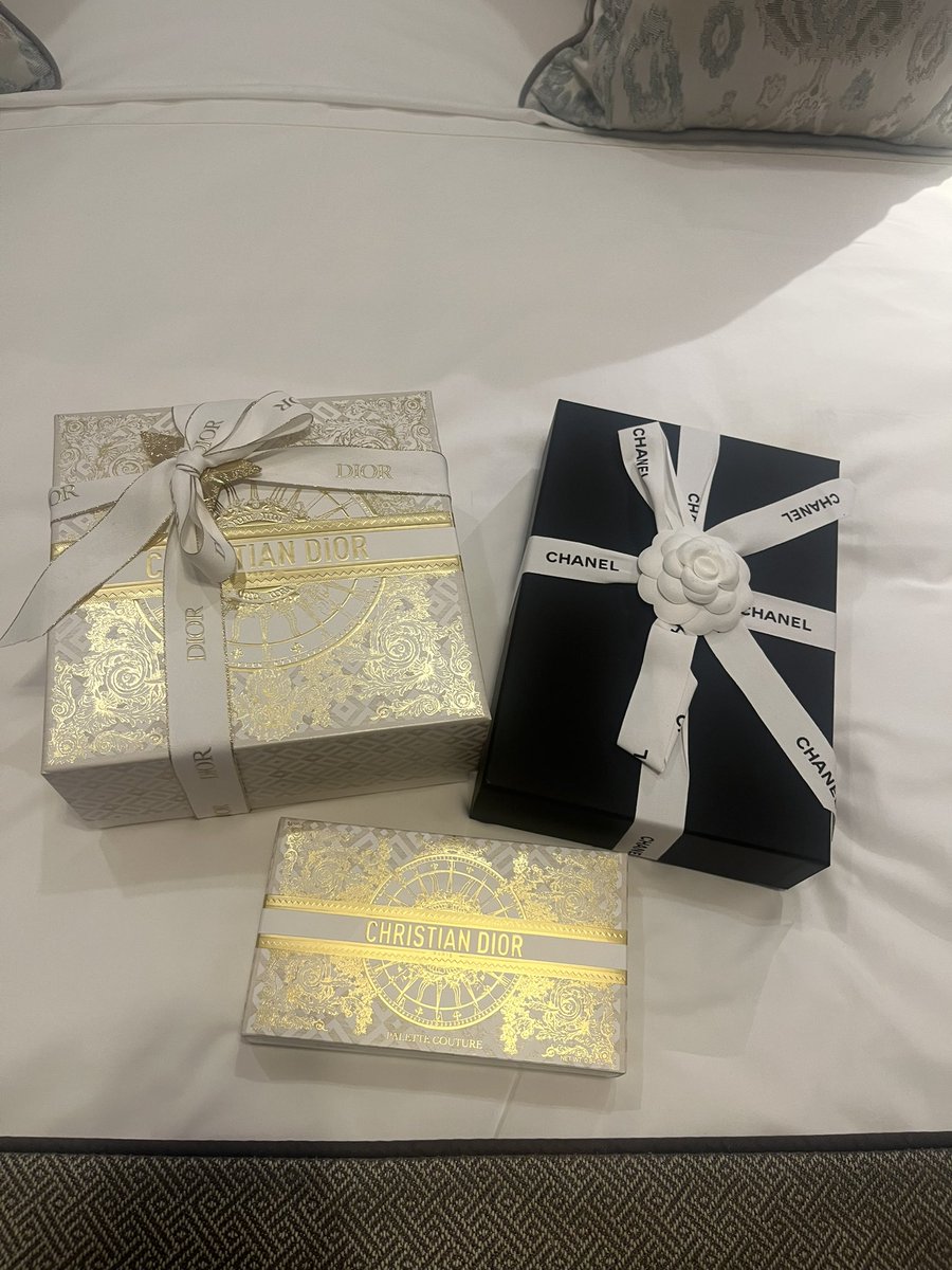 spoilathenanow's tweet photo. Having to start from scratch sucks but I’m still that bitch, some examples of my luxury lifestyle 

Findom finsub femdom paypig luxurybrat moneyslave tpe cbt humiliation degradation https://t.co/303fJD4vKo