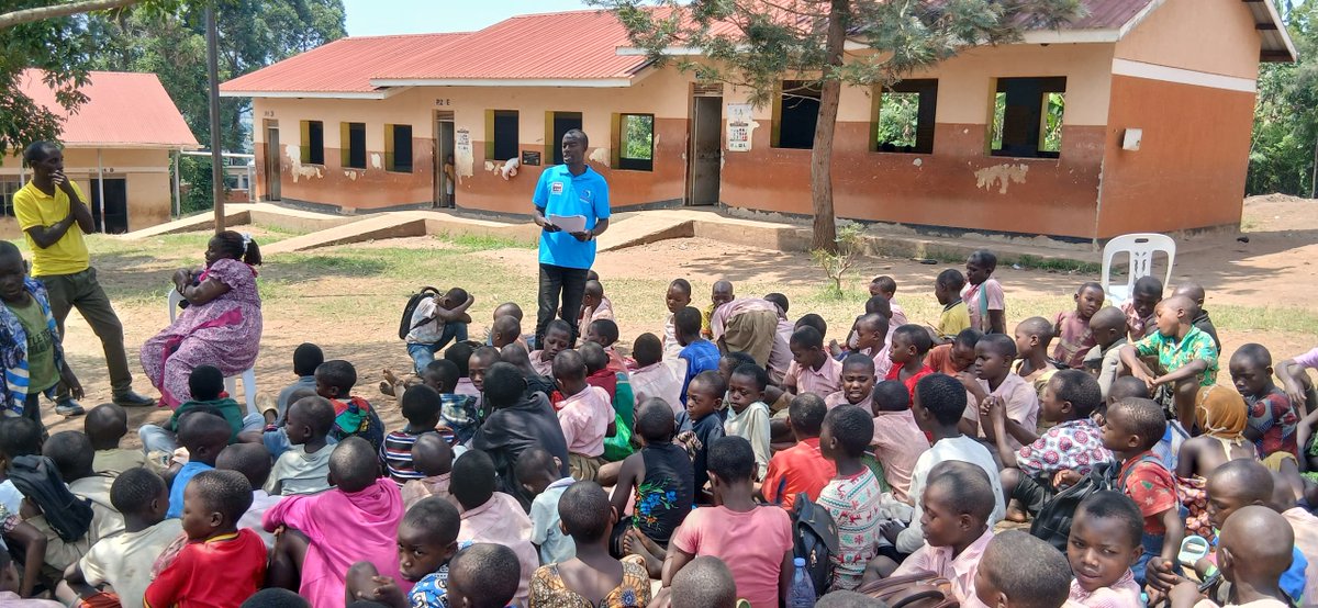 AWYAD_UG's tweet photo. What if every child knew their rights and felt confident enough to speak up when those rights are violated?

Hundreds of children in Kyaka II and Oruchinga Refugee Settlements are gaining the knowledge and confidence to claim their rights, report abuse, and seek support when they need it.

Through child rights awareness sessions, children learned about their rights to: 

📚 Education
🛡️ Protection
🗣️ Participation
🏥 Healthcare
🤝 Equality

When children know their rights, they are better protected. When communities understand their responsibilities, they become stronger advocates for children's wellbeing.

Together, we are building communities where every child is safe, heard, respected, and empowered to thrive.

Know your rights. Protect your rights. Respect the rights of every child.

This impact is being achieved through the #INSPIREProject, implemented by @AWYAD_UG, with support from the @DutchMFA   and in partnership with @WarChildAlliance.

Working alongside @UNHCR, the UN Refugee Agency, @Office of the Prime Minister Uganda (OPM), District Education Offices, schools, Child Protection Committees, Refugee Welfare Councils, and community leaders to create safer and more protective environments for children. 

#ChildRights #ChildProtection #EducationForAll #ChildrenMatter  #RefugeeResponse #ChildParticipation 

#AWYADAT10