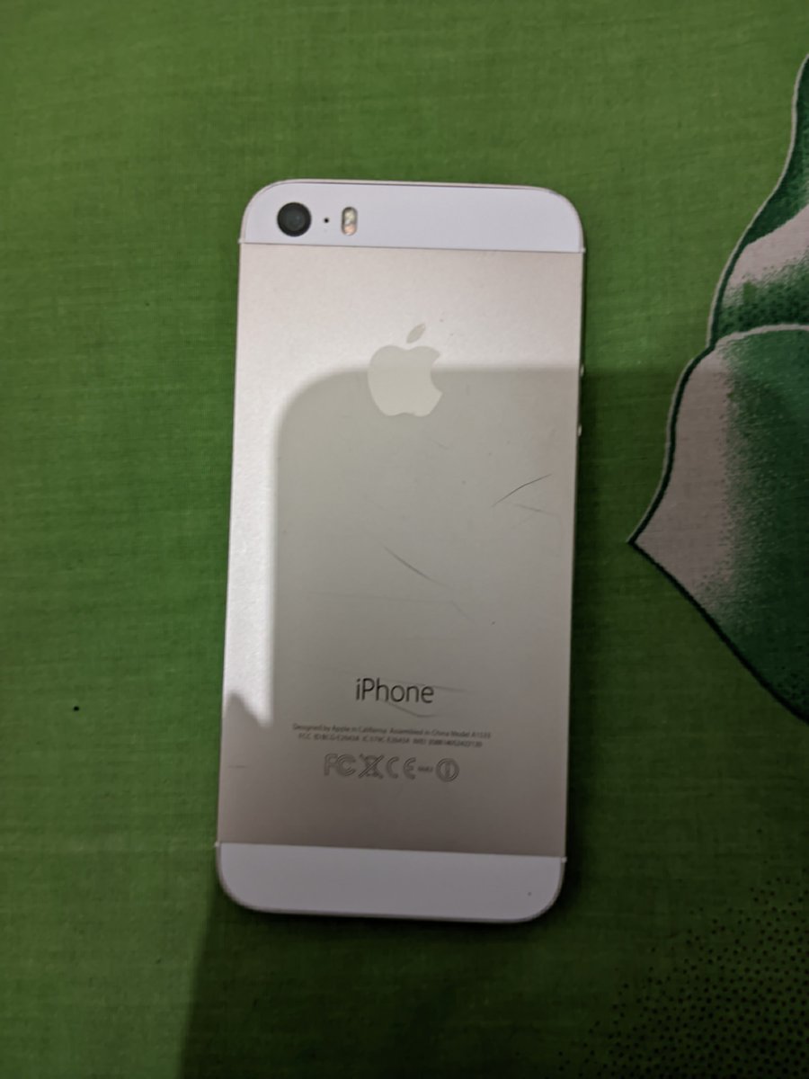 kyzize's tweet photo. #WTS #zonauang
Iphone 5s GOLD 16GB
price: 370k
Include kabel data dan tempered glass on
ICloud kosong, bebas isi
udah ada App Dazzcam
kamera Depan/Belakang aman
Flash on
Hasil foto aku sertakan dibawah
Minus=touch Id nya off, sama ada beberapa goresan di belakang, lainnya aman https://t.co/pMb4pM2Rz7