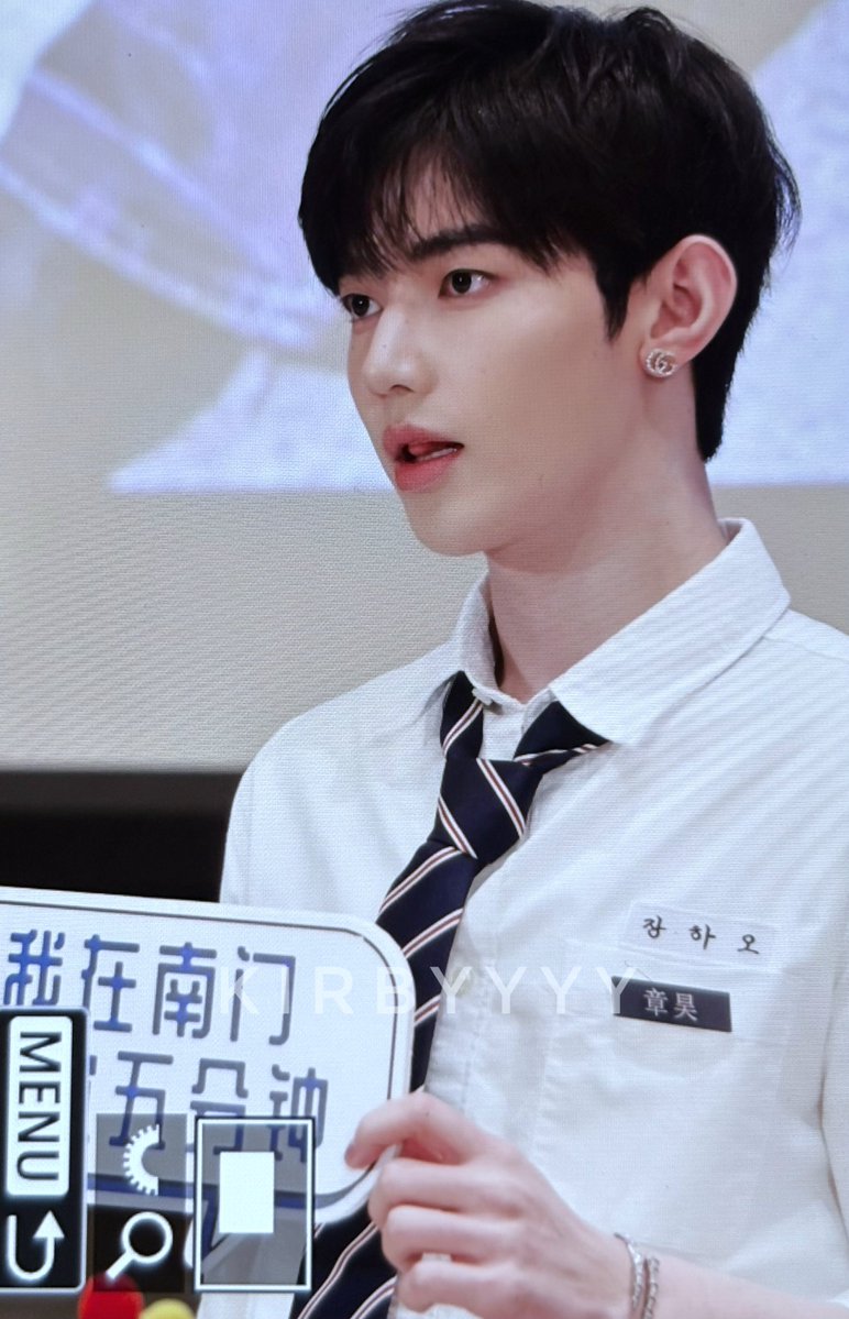 kirbyyyyy__'s tweet photo. 260727 팬싸

“我在南门给你五分钟”

#장하오 #章昊 #ZHANGHAO #ジャンハオ #AND2BLE      #앤더블 https://t.co/fdhwgB8ypL