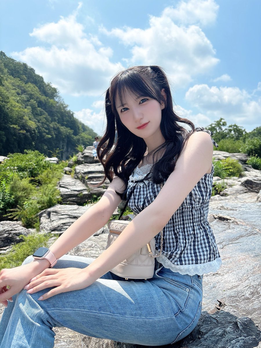 ogura_hinano's tweet photo. 夏は私と過ごそう🌞 https://t.co/7UuezZcgGc