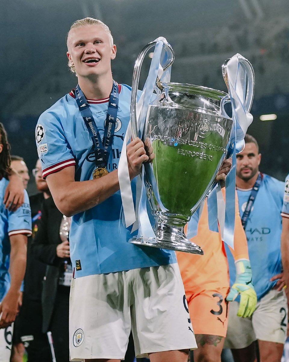 ManCityES's tweet photo. Un mes para el sorteo de la Champions 🔜 https://t.co/DGPiZefgik