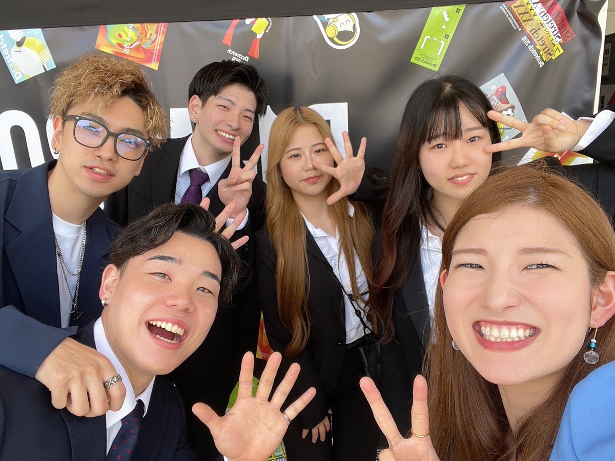 tyonenandayo's tweet photo. うっちーおらんくなった。
大事な大事な同い年同期が店舗におらんくなったーーーーー😭😭😭
店舗で1番大事な存在でしたっ！！
今まで面倒見てくれてありがとっ！^_^

#三人寄れば文殊の知恵
#三人寄られへんくなった
#まあしょーみいつでも会える
#最悪の世代解散 https://t.co/fidexWVvdy