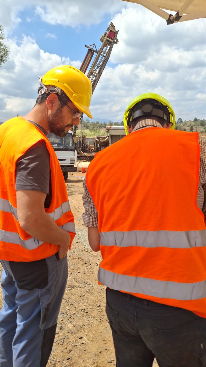 axiesventures's tweet photo. Our senior geologist, Demetris Vatyliotis, has been exceptional on the ground and behind the scenes. 

He has worked internationally within the geosciences and has brought additional technical insight into executing our field programmes.

A strong technical approach is vital ✅ https://t.co/LSpTNgaE01