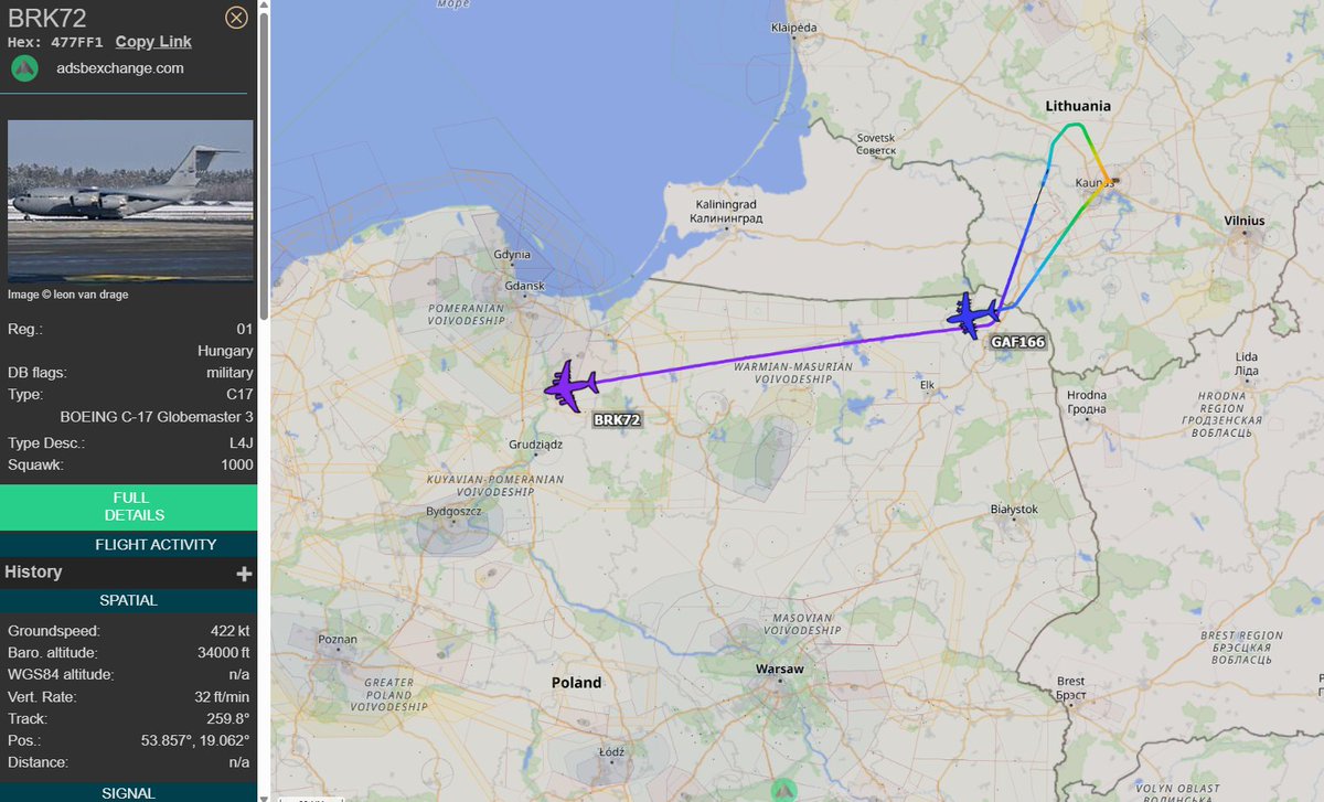 PolishMilRadar's tweet photo. 📅 27.07 🕑 13:41LT - ✈️ C-17A Globemaster i Airbus A400M tranzytem na zachód
Po starcie z Kowna #EYKA 🇱🇹, tranzytem nad Polską przelatują:
#BRK72 Boeing C-17A Globemaster III "08-0001" należący do Strategic Airlift Capability / Heavy Airlift Wing
oraz #GAF166 Airbus A400M Atlas "54+06" Sił Powietrznych Niemiec 🇩🇪
🔗 https://t.co/kk8VOi1Yhp
#POLMILRADAR