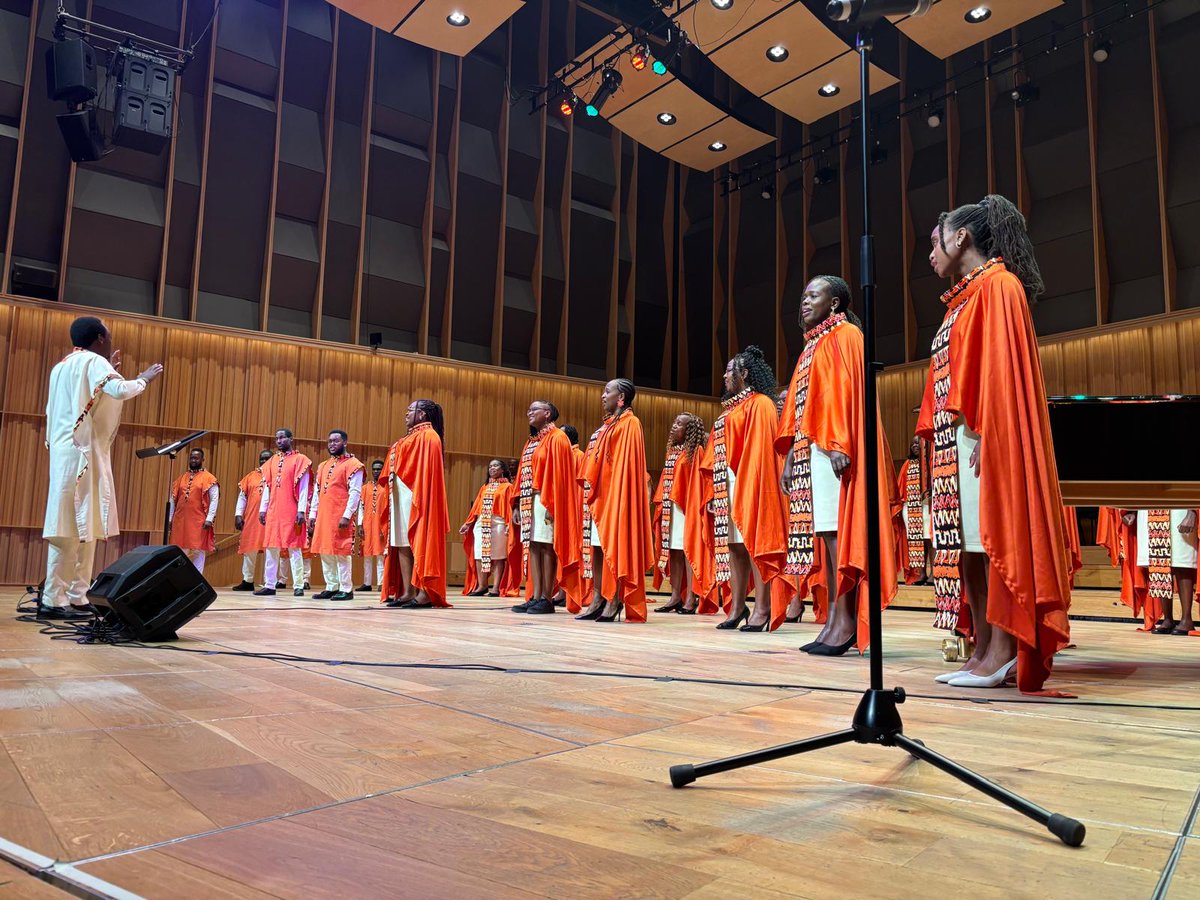 HopeandHomes's tweet photo. A huge thank you to everyone who joined us for Kenya Choral Connections in Birmingham

Thank you to the Choir of All Saints Cathedral, Nairobi, our guest performers and everyone who supported us. Together, you’re helping reunite children with loving families. https://t.co/rpBbnzUBSH