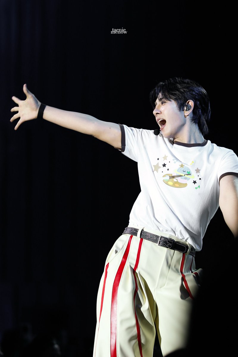 taeniemenow's tweet photo. ความสับความโซ้ะความสดใส 💖

EMBPFK FEEL THE FUN TOGETHER 
#FFFPartyConcert2026D2 #mixxiw https://t.co/zqu5N6TLuN