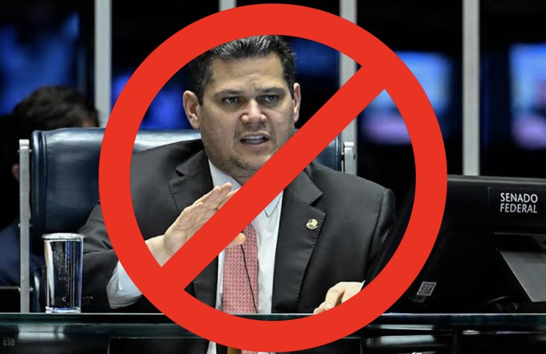 rickazzevedo's tweet photo. 🚨GRAVE: Fui bloqueado pelo Davi Alcolumbre. O inimigo do povo não gostou de ser chamado de inimigo do povo 😢. Conto com vocês pra me representarem por lá… https://t.co/kOYfj2RWGd