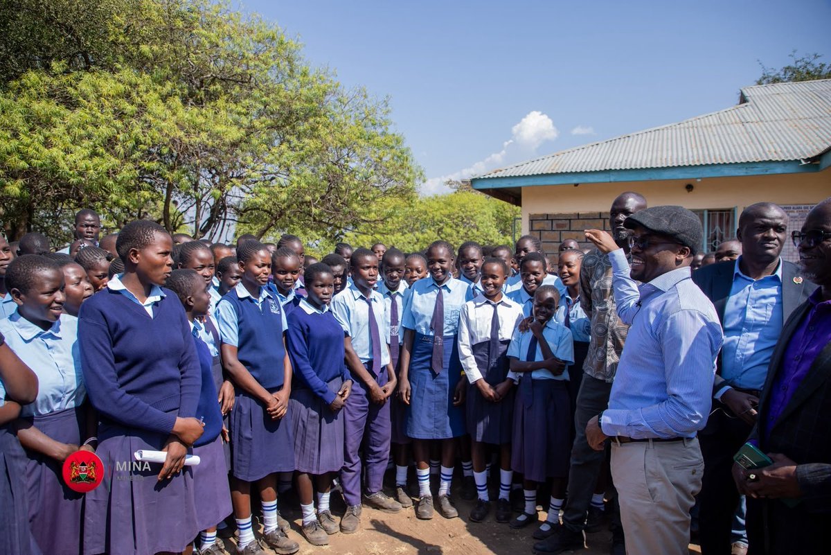 ray_omollo's tweet photo. Within every learner is a unique light waiting to shine. Our role is to nurture it, encourage growth, and inspire confidence to achieve great things.

Engaged learners of Alara Primary School in Karachuonyo Constituency, Homa Bay County, in a motivational session focused on inspiring confidence and a commitment to academic success.