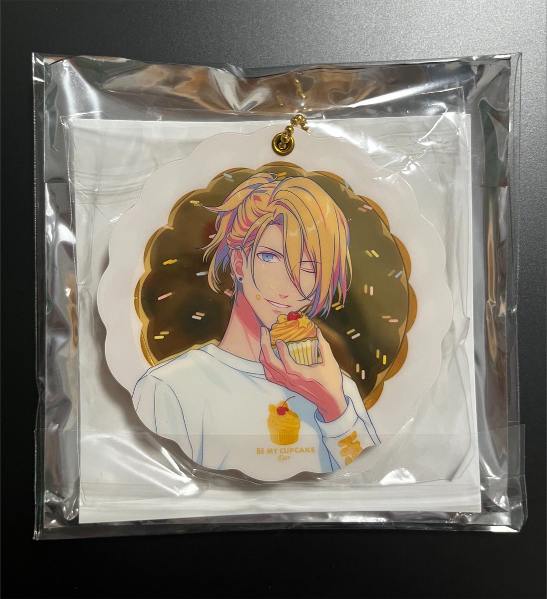 smyaki22's tweet photo. [พร้อมส่ง] กระจกคุณเร็น be my cupcake ver. 210บาท รวมส่งลทบ. 🧡🧁
สนใจทักdm/เมนชั่นค่า #ตลาดนัดอุตะปุริ https://t.co/8vkPBfQBaH