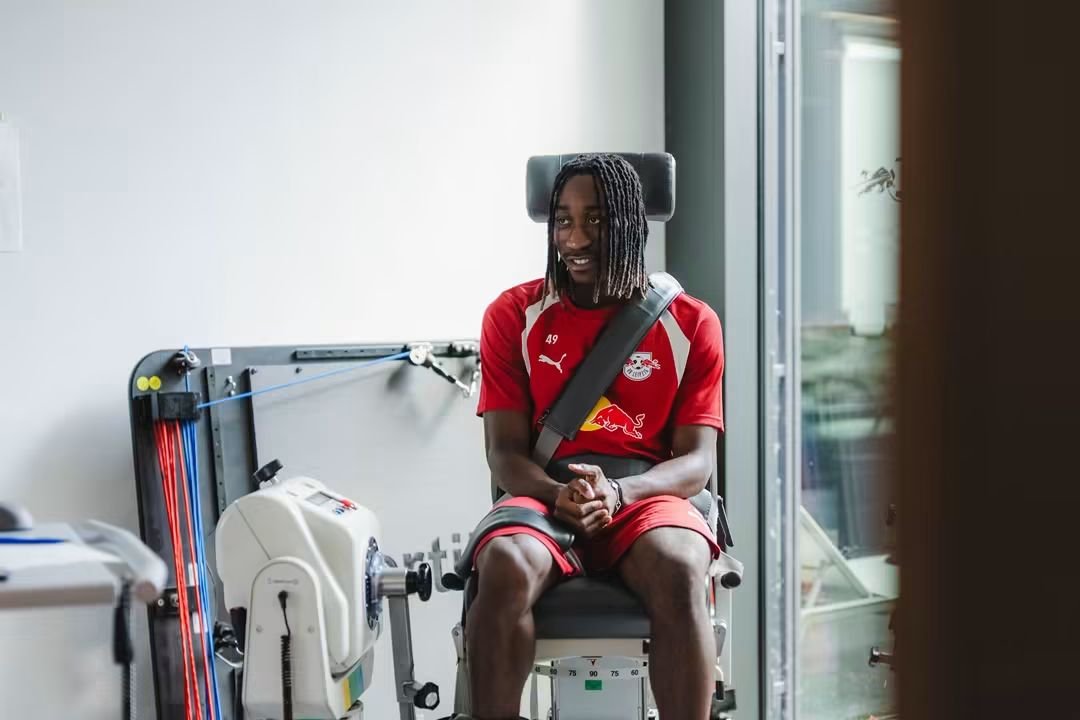 Relais_Magazine's tweet photo. 🚨🐘🇨🇮 Yan DIOMANDÉ est de retour à l'entraînement au RB Leipzig.
Le club allemand vient de publier les photos.
📸 : RB LEIPZIG
#RelaisMagazine https://t.co/8In6MXriDX