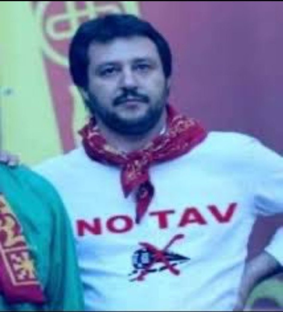 Ettore840484981's tweet photo. Che dire di questo parassita? https://t.co/6CBiop4O7e