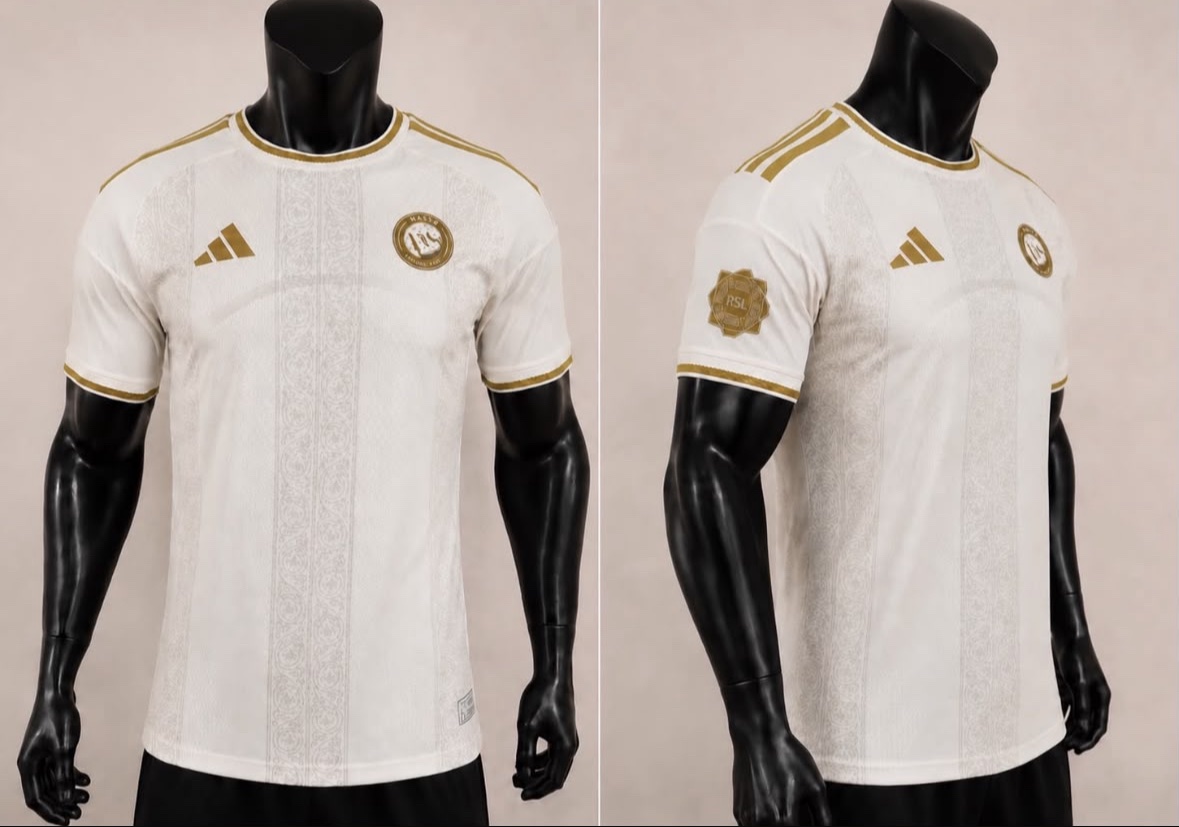 officialshotsto's tweet photo. اول متجر يوفره مع طبعه الدوري (الذهبي)
وتوصيل فوري لاهل الرياض؟؟
نعمم🔥 https://t.co/NIJuoLVwb5