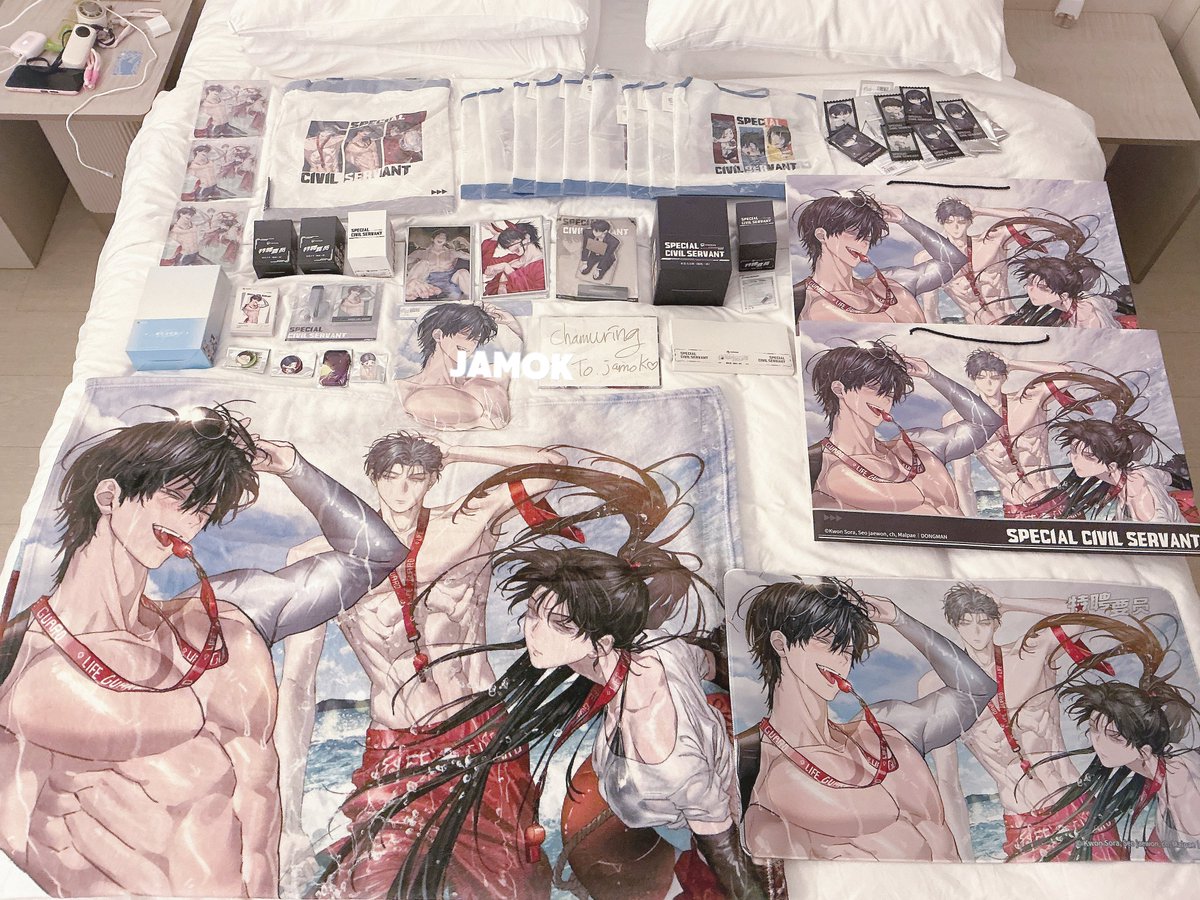 jamok0219_'s tweet photo. #별정직공무원 
7.11 Shanghai Bilibili world
ch签售存档
超级幸福的一天！！！ https://t.co/fmRC6ykwZx