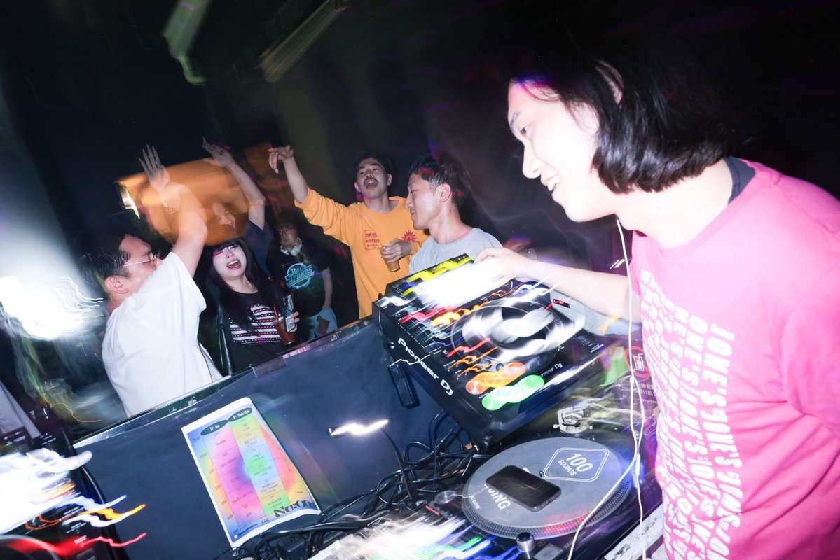 newmatchcom's tweet photo. NewMatch / CCC presents
"Nu:001" ➤ #clubasia

Frog 3
@voboku
玉名ラーメン
arow &amp; TEI TEI 
m-int @cana__yang 
Ichiro Tanimoto &amp; michika 
@_itoaoi_ 
@Kakiaraara 
刀匠
nano odorine
@no_nord_os
STACK MK Woop
S.H.V
YUVIE
@cwondo
@renatheme
YAYA子
@kobushicore 

POP UP
 @weareyaci https://t.co/jQ04uS6M6m