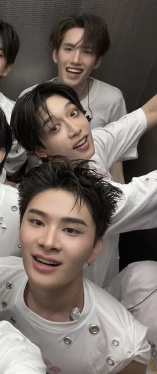 wwabell's tweet photo. อะไรละภู555433456667766565422 ที่ไหนมีไทยเน้ก ที่นั้นต้องมี525225253535252525โต๋ยยยยยยยยยย https://t.co/MKrslWD7sD
