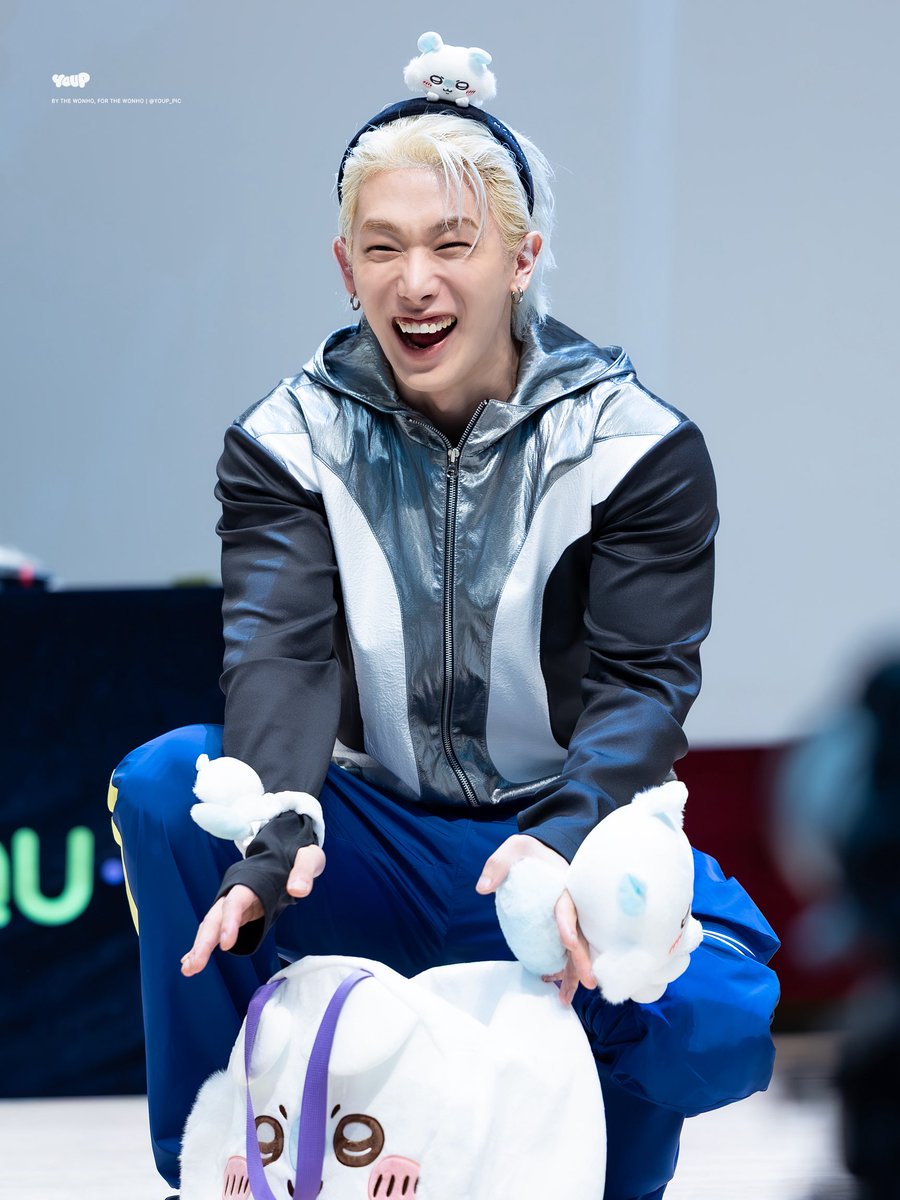 youp_pic's tweet photo. 260724 위드뮤 대면팬싸 HQ🐰

코네코쨩🐈‍⬛ 오이데~ 오이데~

#WONHO #원호 https://t.co/kltpVZmfHu