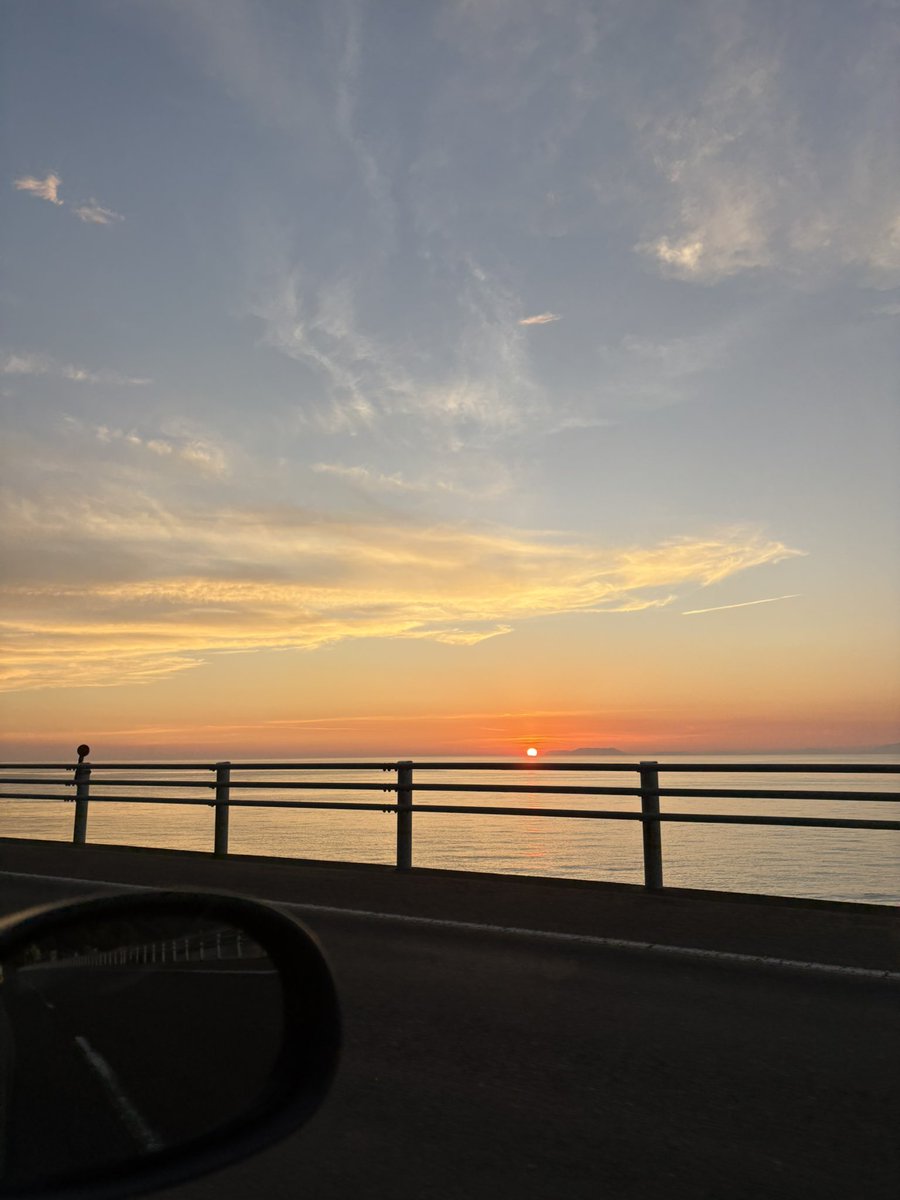 ga_ma_b's tweet photo. 今日は亀が池温泉♨️
道中の夕焼けも綺麗でした。 https://t.co/86jtwH7RYW