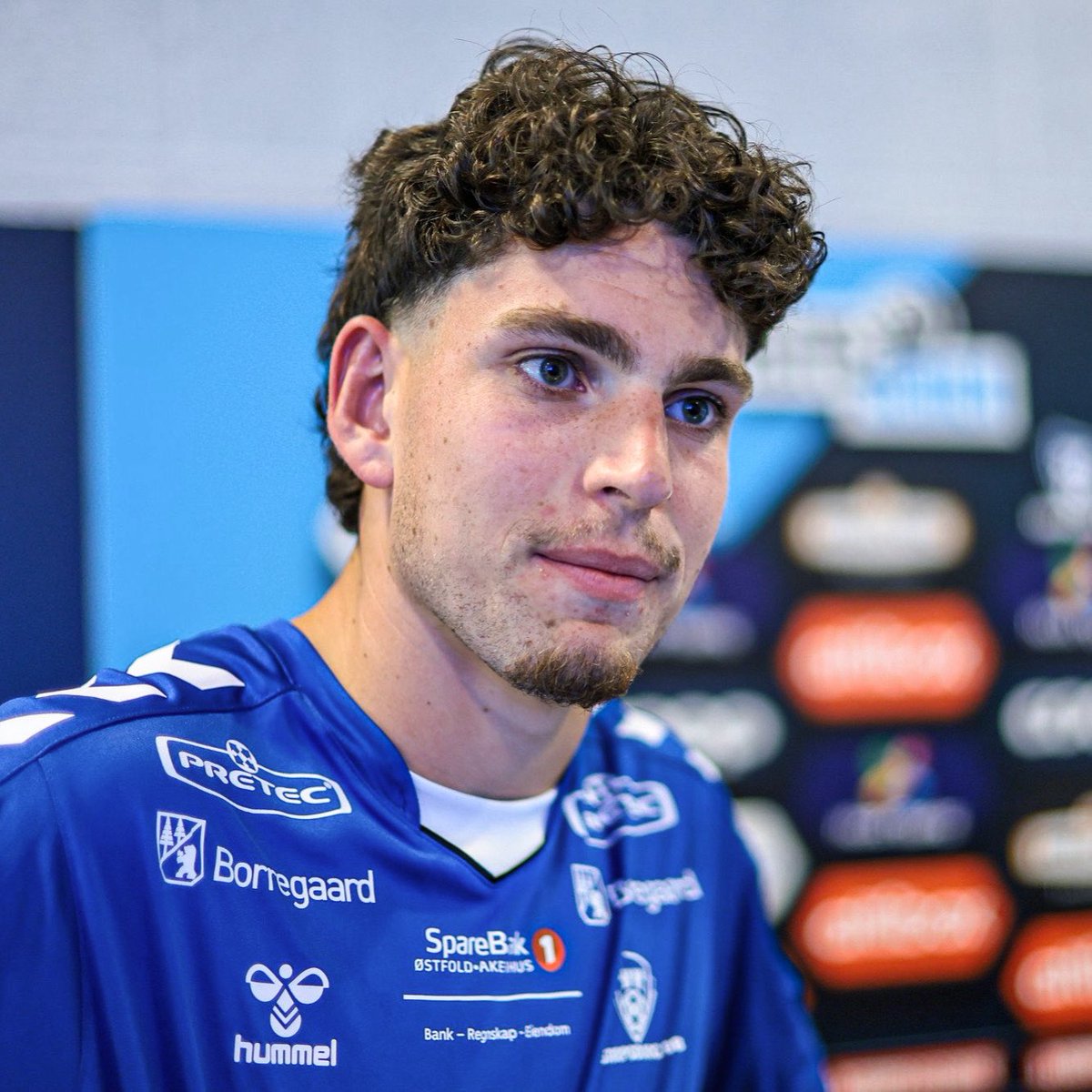 eflpublished's tweet photo. Stoke City have reportedly had a third bid rejected for striker Daniel Karlsbakk (23) by Norwegian side Sarpsborg 08 🙅🏻‍♂️ Via | @CharlieGordonSJ 

It is believed the Championship side are close to meeting the club’s valuation which is over £4M 💷

#SCFC https://t.co/6osNaiJZGI