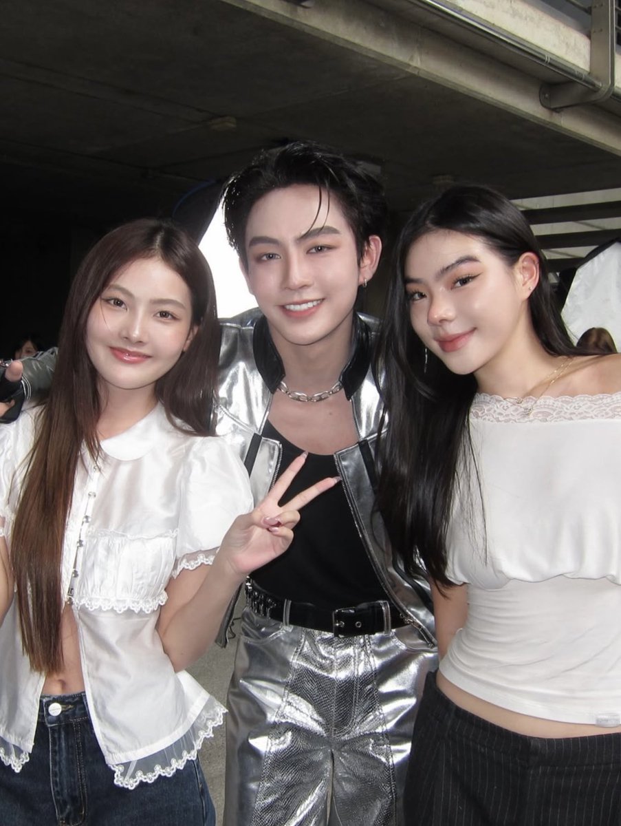 heartmeoaw's tweet photo. พระเจ้าช่วยคือขอโทษนะแต่สวยมากกกโคตรสวยไอเจี้ยยสวยทั้งหมดสามใบเถาป่ะ😭♥️😭♥️ https://t.co/sTMWP0oAGu