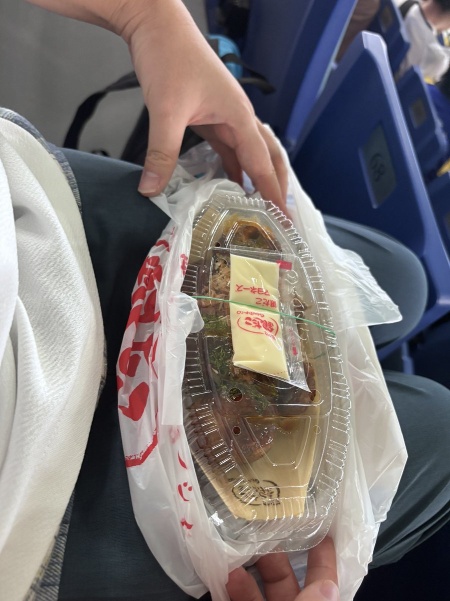 digitalomc's tweet photo. 今日はちゃんと箸2膳あるすけさんだった！！！ https://t.co/9CyeSJItdB