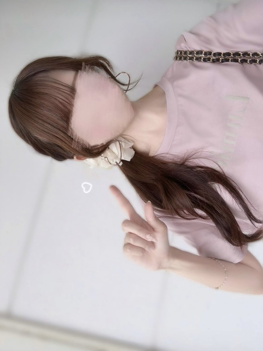 k__1223ch's tweet photo. 夏はまとめ髪⸝꙳.˖サイドポニーがマイブーム♡
このヘアアクセも可愛い🎀⟡⁺. https://t.co/B7mwjhmTGA