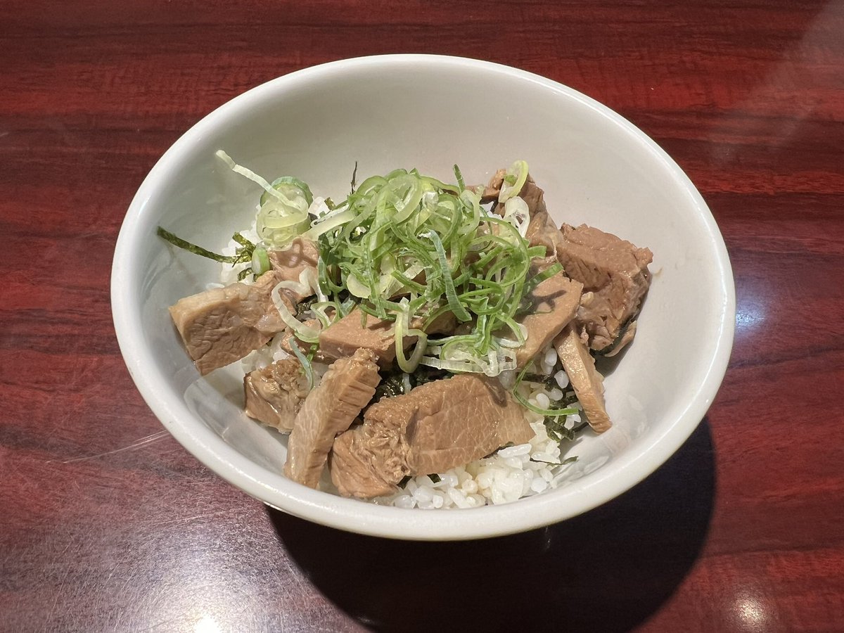 osugi_810's tweet photo. 今夜は ピコブで
全部のせ(一部別皿)と
チャーシューご飯でした♬😋✨ https://t.co/MjVkuLF35K