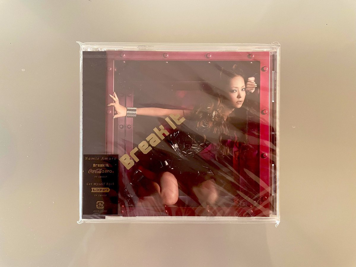 hanimage58's tweet photo. 2010年7月28日に安室奈美恵ちゃんの「Break It/Get Myself Back」が発売されて16周年。両A面シングルです。どちらのPVも素晴らしく「Break It」は終始ダンスが格好良く「Get Myself Back」は安室ちゃんの可愛らしさが全開で、目でも楽しめる作品でございます。
#安室奈美恵
#BreakIt
#GetMyselfBack https://t.co/lSjED8f8zR