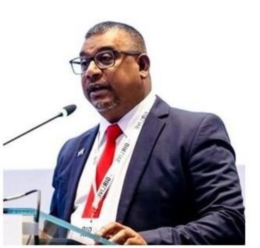 Ndaba_2025's tweet photo. Senior IDAC investigator Perumal fabricated a statement and forged Adam’s signature so they can arrest General Madondo.

Today it’s heard that Perumal was admitted to hospital yesterday.

This has been a modus operandi of Indians at IDAC…!😩😭😭😭😭😭

#MadlangaCommission https://t.co/UTy5Xf94fC