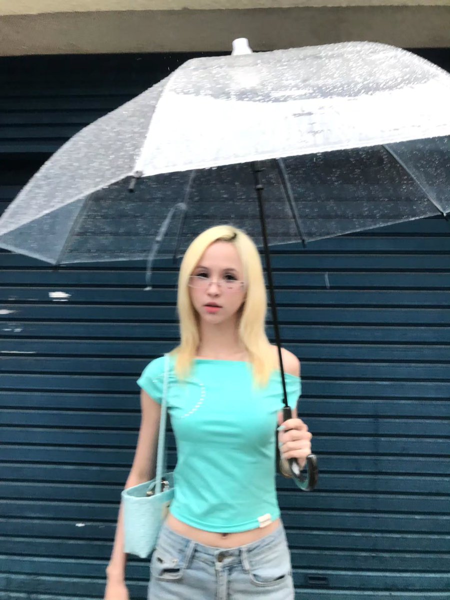 nakkaamodo's tweet photo. คนสวย
#Hannah4EVE https://t.co/bnwJu5a2W7