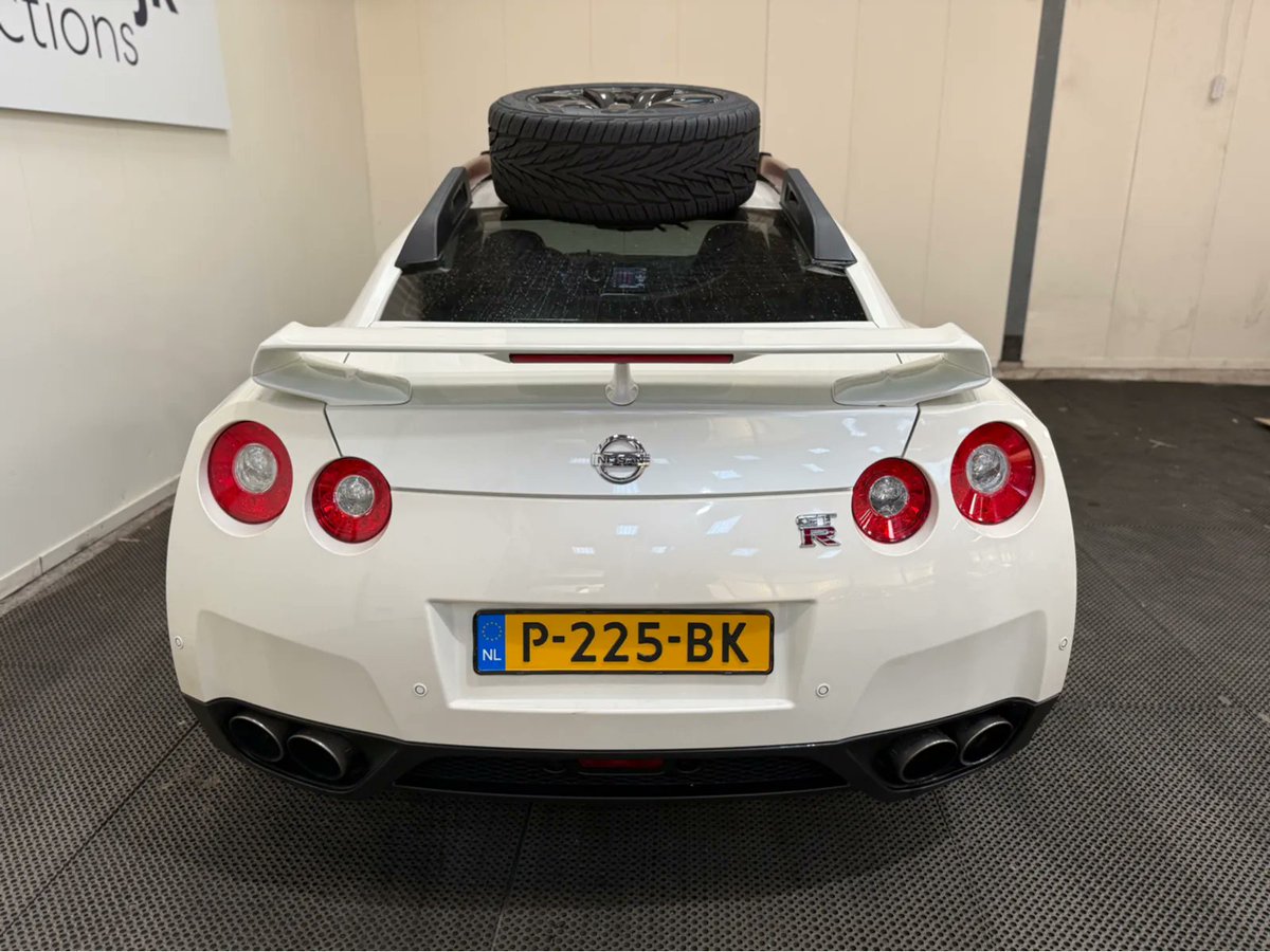 realUNICARNS's tweet photo. Nissan GT-R for sale via Troostwijk Auctions in the Netherlands. https://t.co/Q9INKAWDgp