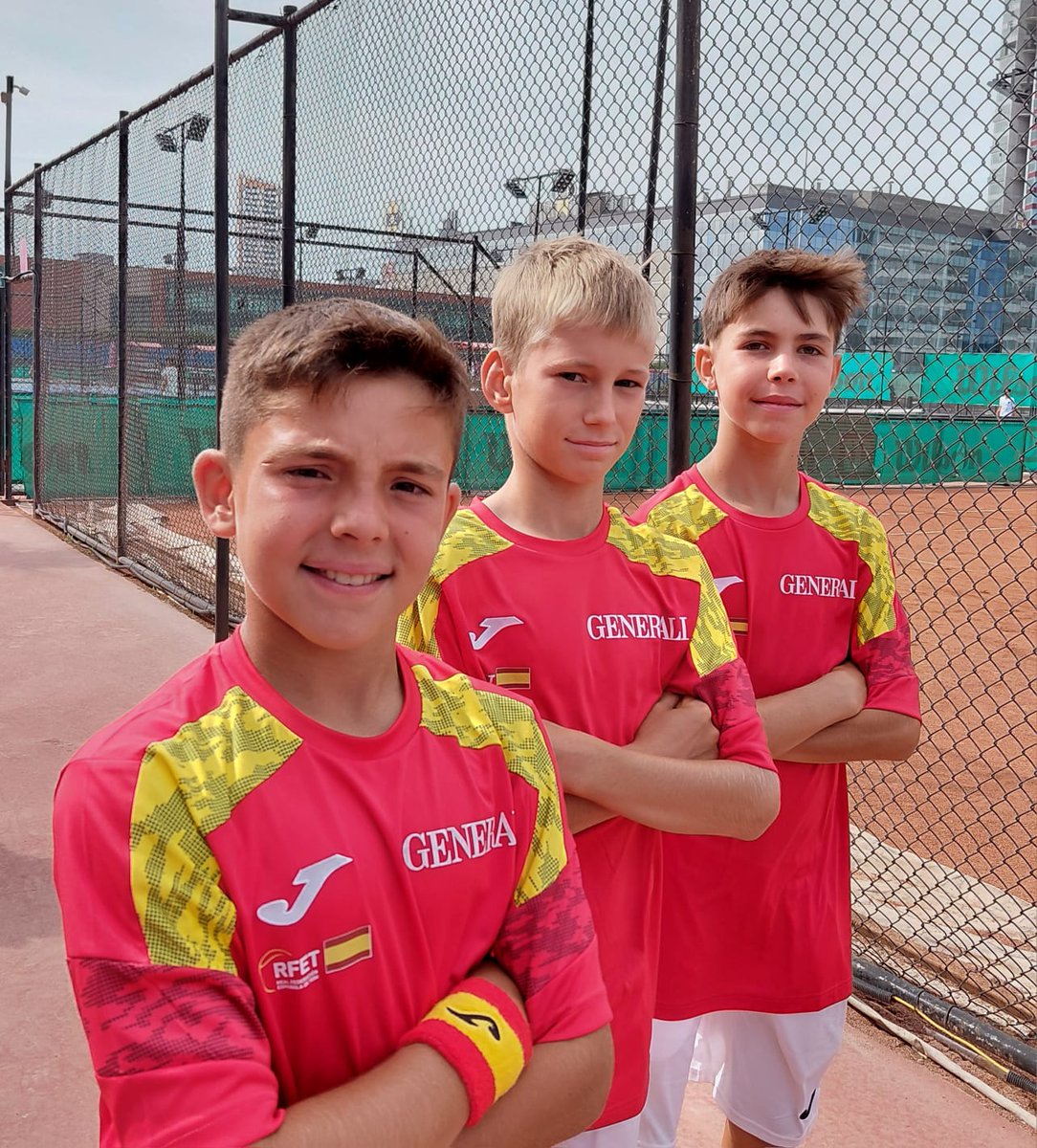 RFETenis's tweet photo. Cara y cruz en la #SummerCup 🇪🇺Sub'12
✅La Selección Española Iberdrola de Tenis🚺 avanza a la fase final
❌Y la Selección Española Generali de Tenis🚹 se queda a las puertas
📲 https://t.co/ydCWspPohw https://t.co/rafNeYS2mz