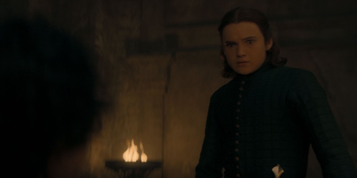 kendallgrl's tweet photo. aegon's opponents in the face of violence vs aegon #rightfulheir #trueking https://t.co/L45QX0oZZm