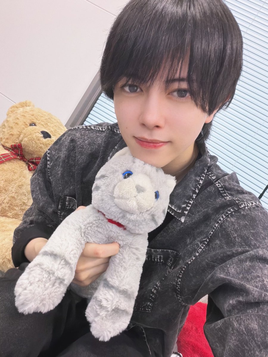 takeru_minato's tweet photo. 申し訳ございません！
機材トラブルで「たけるーむ」
もう少しお待ちください🙇🏼‍♂️ https://t.co/wkE6XlkTfG