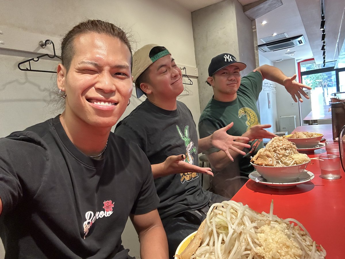 ryoya_tanaka_dg's tweet photo. 帆希が副音声初登場！👁️‍🗨️

収録後はみんなでラーメン行きました🍜

#DRAGONGATE https://t.co/tW9ZsvJLDU