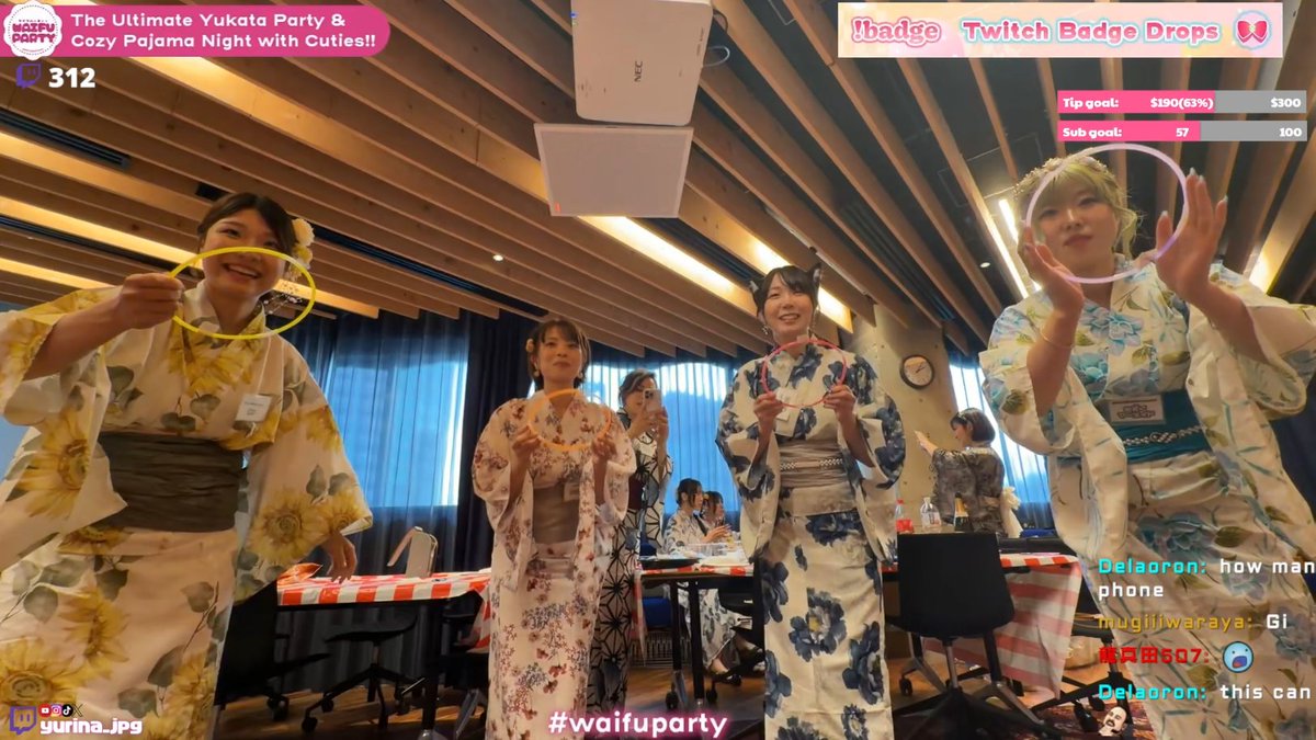 yurina_jpg's tweet photo. ２回戦目は「ニンゲン輪投げ」⁉️

まさかの私が的になって、ワイフたちに輪投げしてもらいました‼️ｗｗｗ
怖いかと思ったけど、輪が入った瞬間なぜかめっちゃうれしかった🤣

惜しくもみぃちゃん、えりちゃん、やのえなちゃんがここで敗退でした、GJ🥲💗
#WAIFUPARTY https://t.co/kUYyUJnuMW