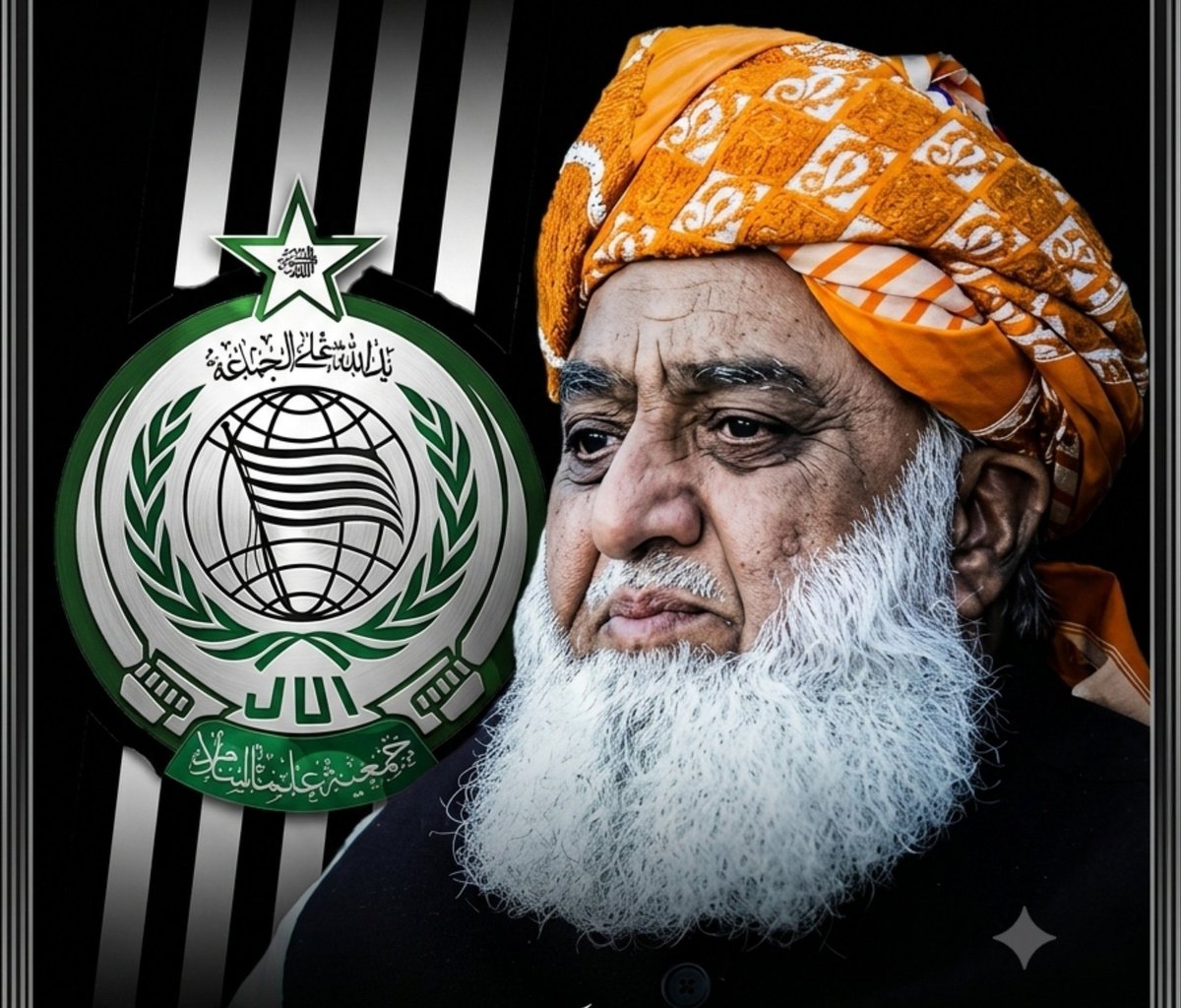 farooqi14's tweet photo. مولانا ایک قدآور شخصیت کے مالک ہے یی الزامات، یی بازاری زبان اور غلیظ قسم کے پروپیگنڈے انکی شخصیت کو متاثر نہیں کرسکتی ہے 

#عوام_مولانا_کے_سنگ
#حق_کی_آواز_جمعیت
#نکے_دا_پروپیگنڈا
#شہدابہانہ_خزانہ_نشانہ
#ذخائر_کے_چور https://t.co/SvZ1Z7ITRk