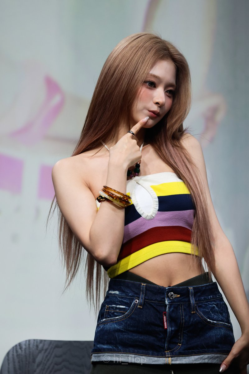 hi_flop_'s tweet photo. 꼬3P🐥
[미팬 26.07.25]
#leenagyung #이나경 
#프로미스나인 #fromis_9 https://t.co/RQHBKN92jB