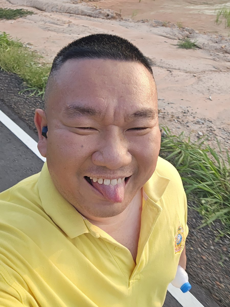 kphatt285040's tweet photo. วิ่งเอาแรง จะได้มีแรงเอา แฮร่!!!!!
#โคราช
#โคราชหวานเจี๊ยบ
#ในเมืองโคราช
#Fwbโคราช 
#หุ่นหมีมีพุง https://t.co/LSuMSRrFod