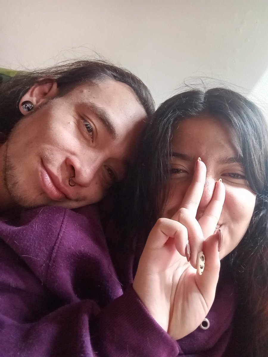 bryan_tosse's tweet photo. @Valktaw  valen, quiero hablar contigo, no espero que quieras estar conmigo, pero no te quiero sacar por completo de mi vida, amo y valoro el ser que eres, te echo mucho de menos, te amo, deja el ego y la rabia a un lado, hablemos como personas grandes, te amo amor, no me saques https://t.co/qxuIEzLbsz