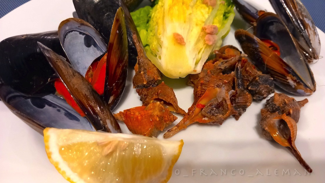 o_franco_aleman's tweet photo. no hot dog today, solo placer...
🥳
#food #cuisine #gastronomie #cucina #cocina #seafood #fruitsdemer #marisco #pleasure #plaisir https://t.co/JQNUHOMDq7