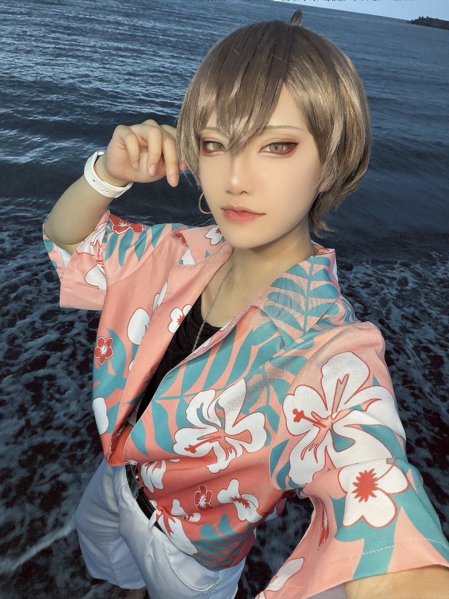 Tomura_cos's tweet photo. ⚠︎cos/🌈🕒 🏢

めっちゃ海綺麗写ったので自撮りも載せちゃう

#江ノ島コスプレ祭
#えのこす https://t.co/C24sDn6JGF