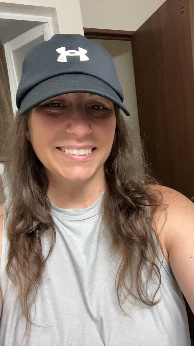 HouseLyndseyRN's tweet photo. video: Me summer of 2022

i could finally formulate words into a sentence again

i havent SHUT UP since and I will NEVER stop speaking out for those harmed by the “safe and effective”

picture: Me NOW after dfpa and sgf experimental treatment in Japan

Just Keep Swimming yall

~Nurse Lyndsey