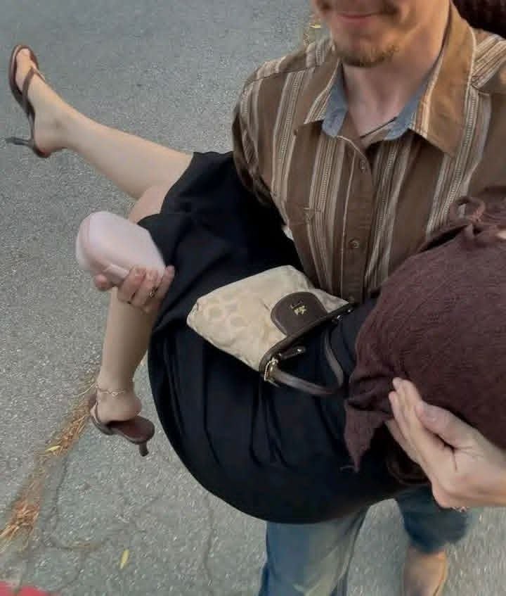 itxparihere's tweet photo. He and I 🖤 https://t.co/jf0hXseocq