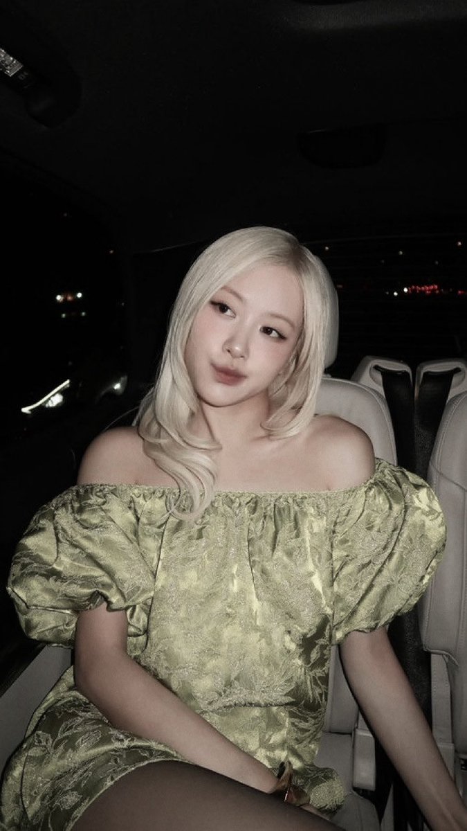 roseeaun's tweet photo. late night rides through the city, dressed up in lime green with nowhere to rush. https://t.co/qEIkKtrBzb