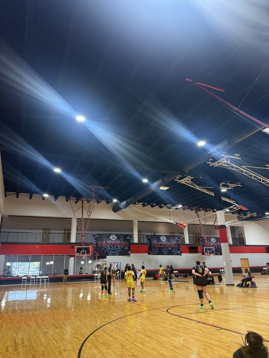 klewisscouting's tweet photo. Starting the day with Team Rise vs. Team Museum from the Big House, with the Girls Final Four later today. Last day of the season. 🏀

@NxtProHoops 
@PRO16G https://t.co/CY9pJmCBXz